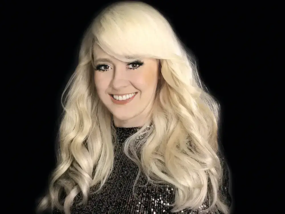 Jennifer Budek - Sängerin Entertainerin jetzt für Ihr Event buchen